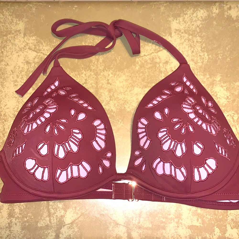 Women’s padded swim top